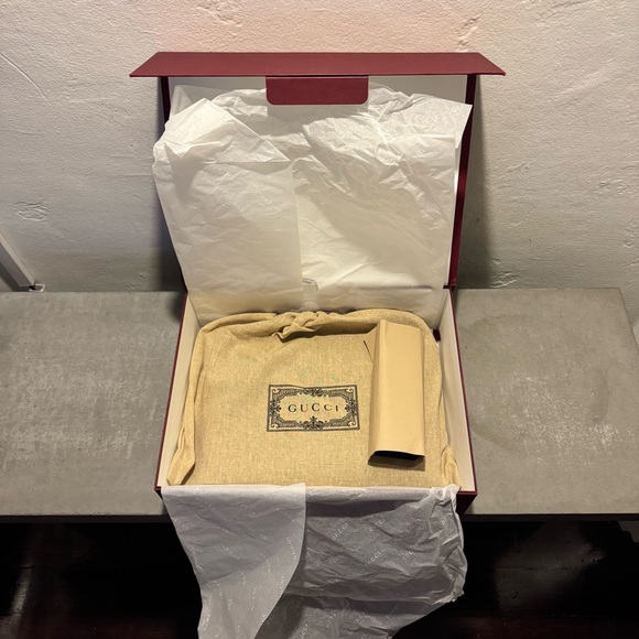 Gucci Medium Jumbo GG Messenger / Pouch Bag - Picture 2 of 11